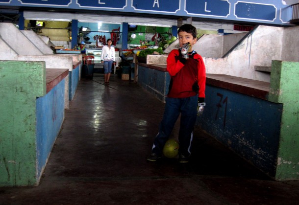 No place like any place for futbol